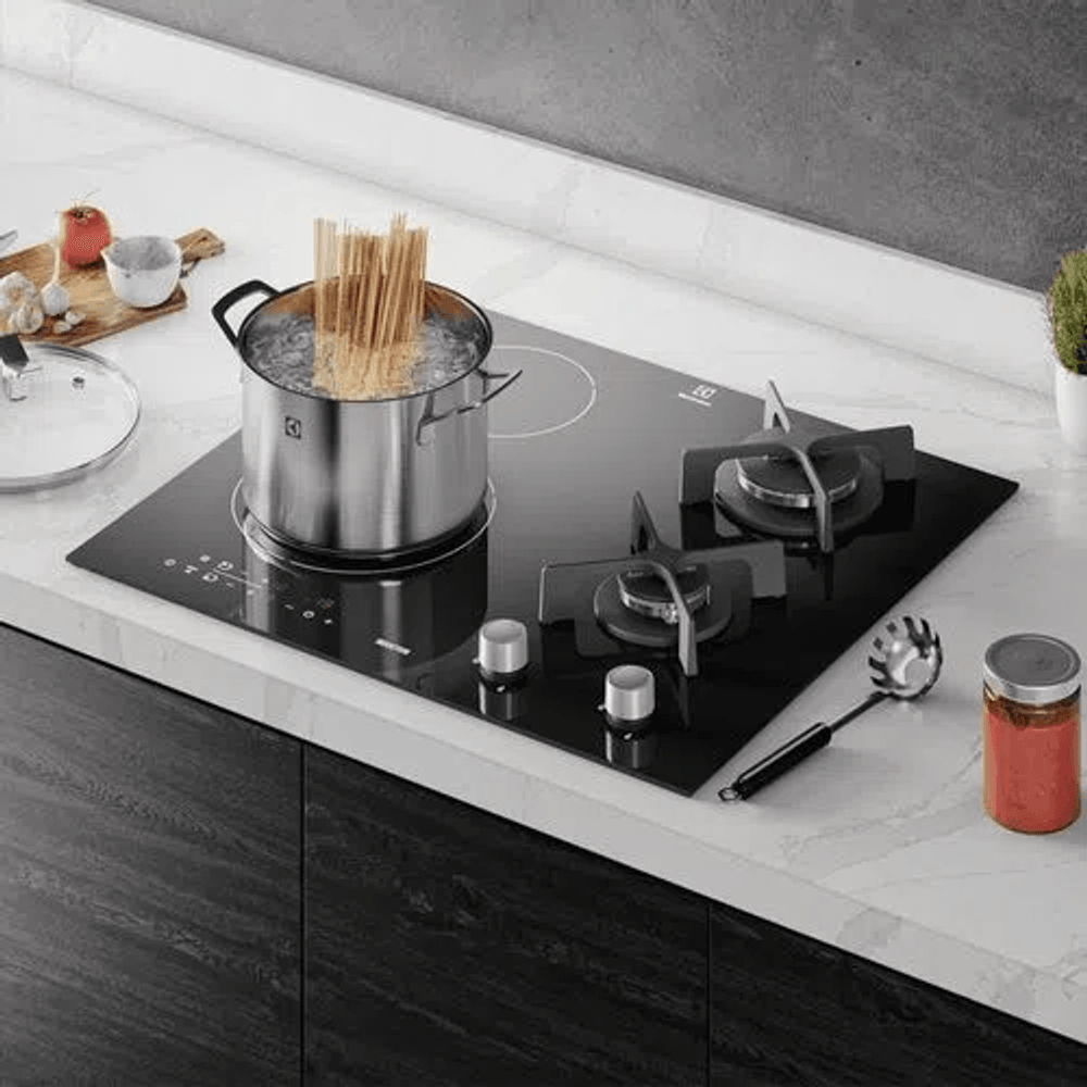 Cooktop Híbrido a Gás e Indução 4 Zonas Preto Electrolux (IE60H